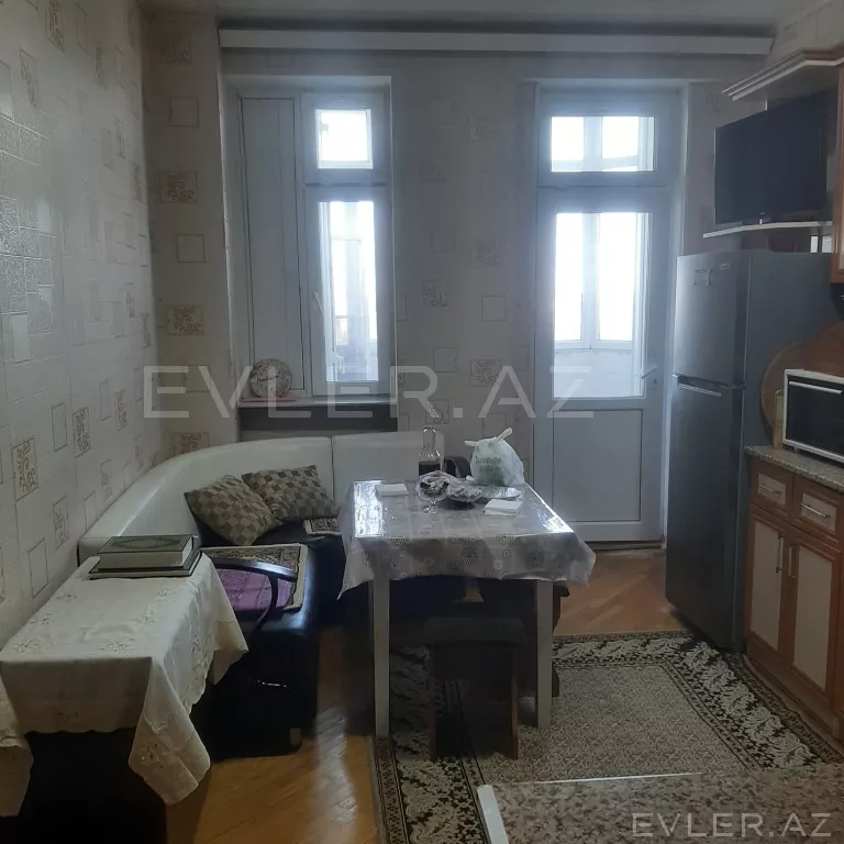 Satılır, yeni tikili