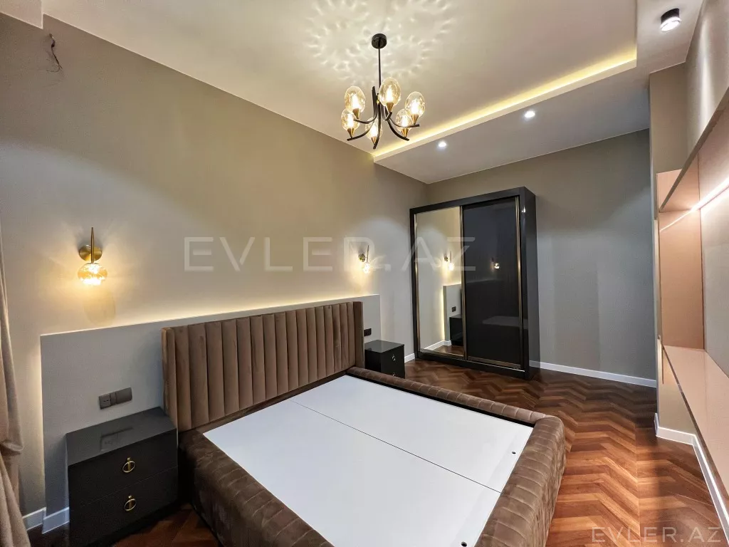 Satılır, həyət evi/villa