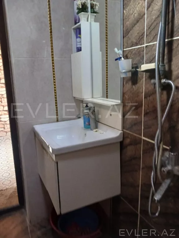 Satılır, həyət evi/villa