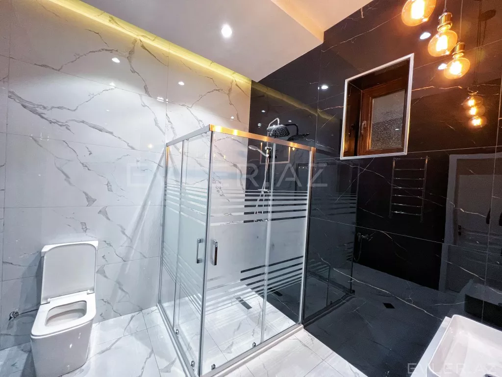 Satılır, həyət evi/villa