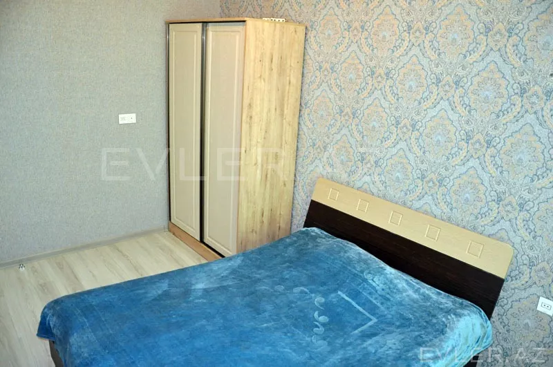 Satılır, həyət evi/villa