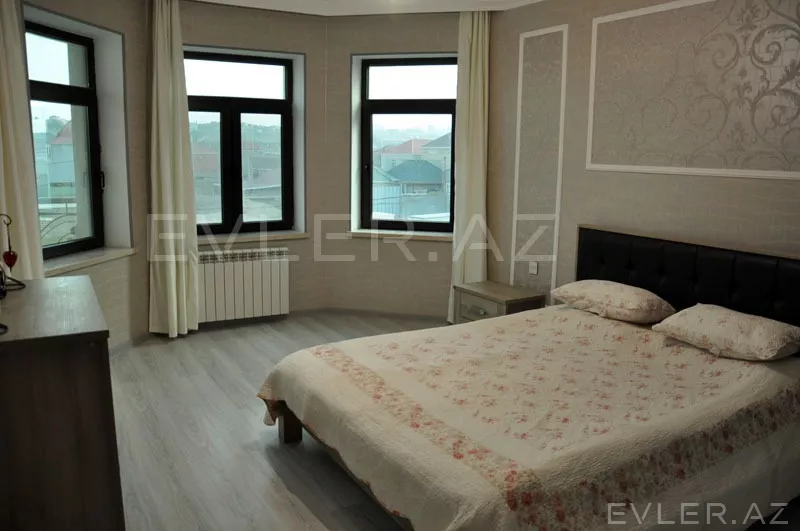 Satılır, həyət evi/villa