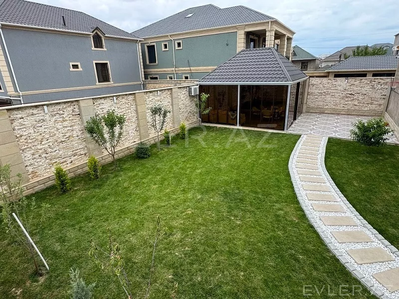 Satılır, həyət evi/villa
