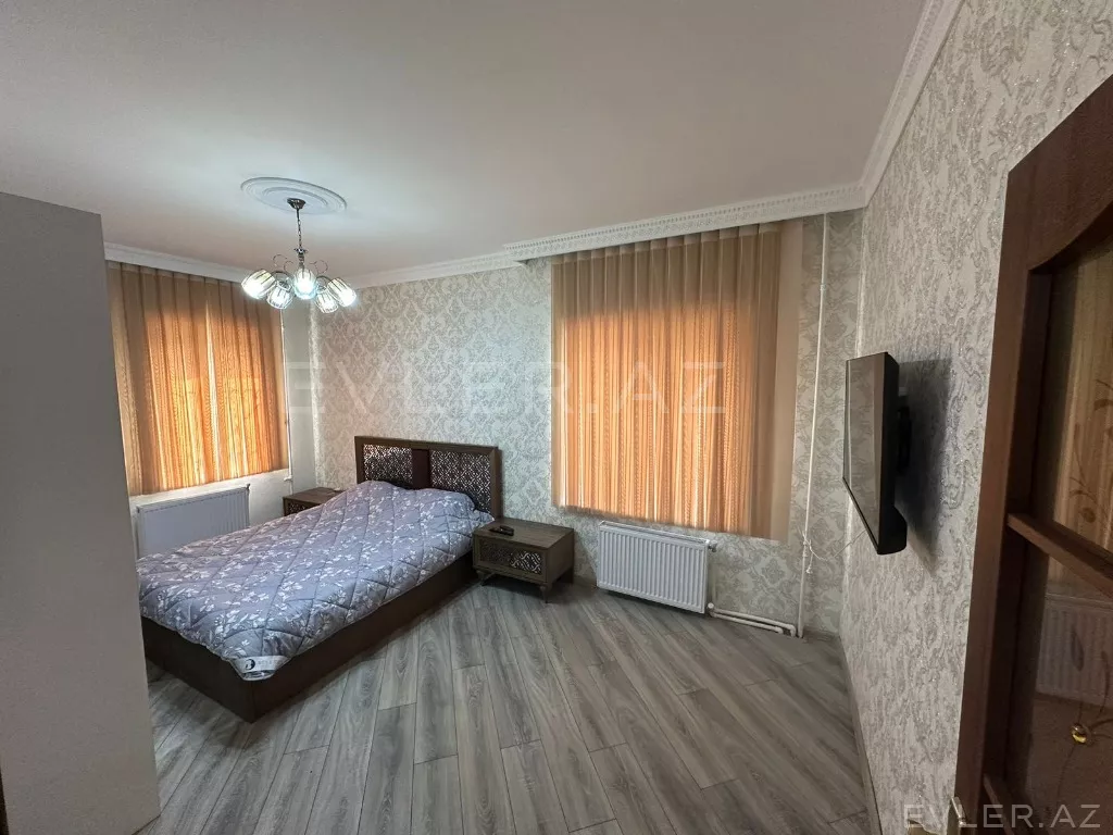 Satılır, köhnə tikili