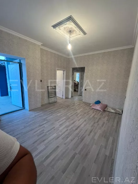 Satılır, həyət evi/villa