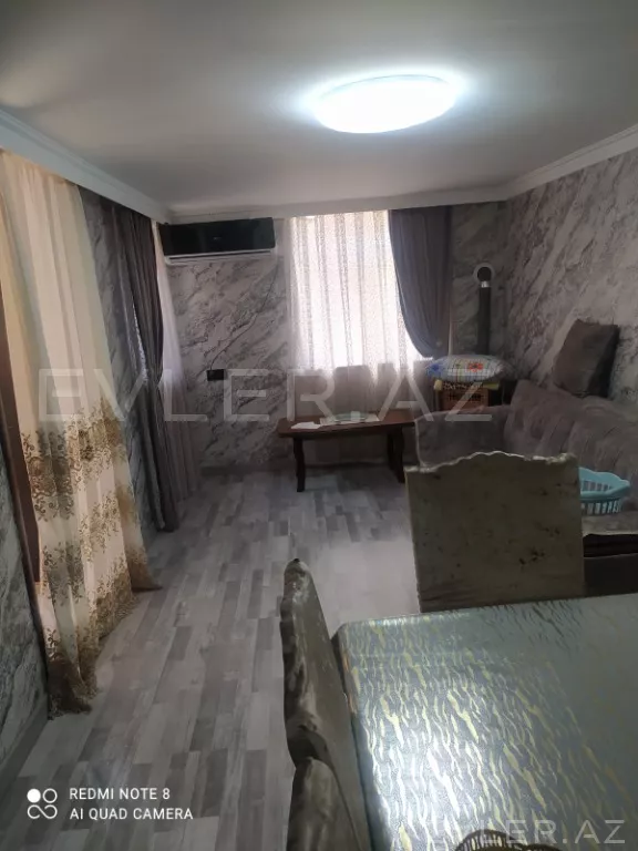 Satılır, həyət evi/villa