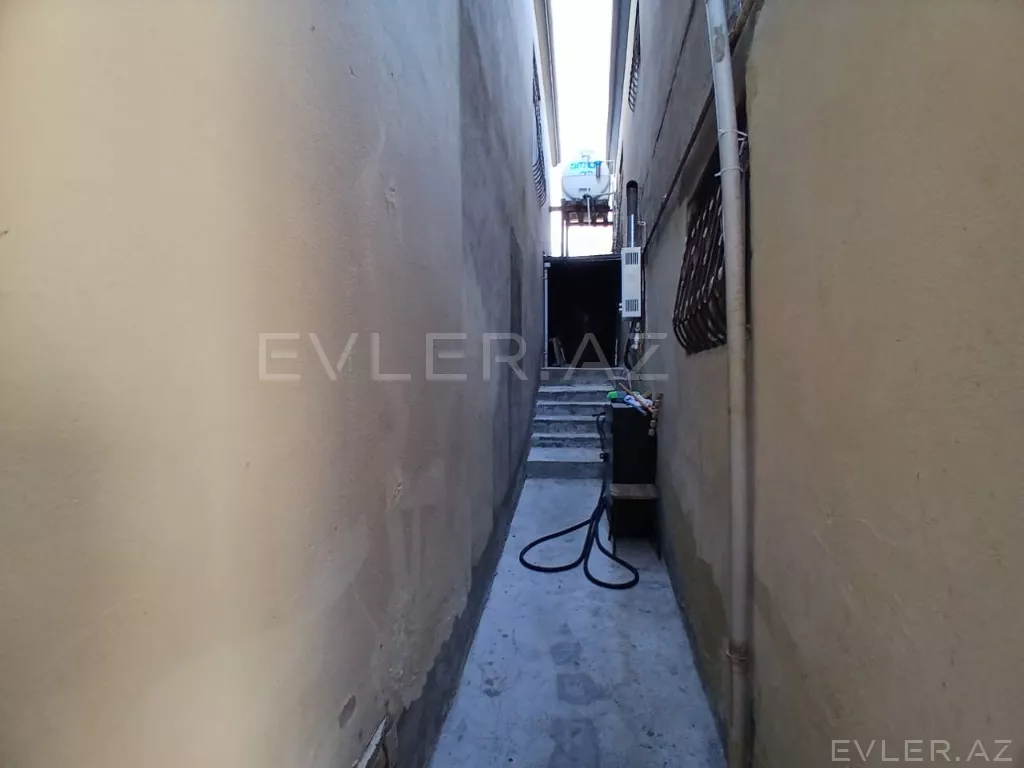 Satılır, həyət evi/villa