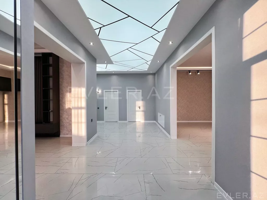 Satılır, həyət evi/villa