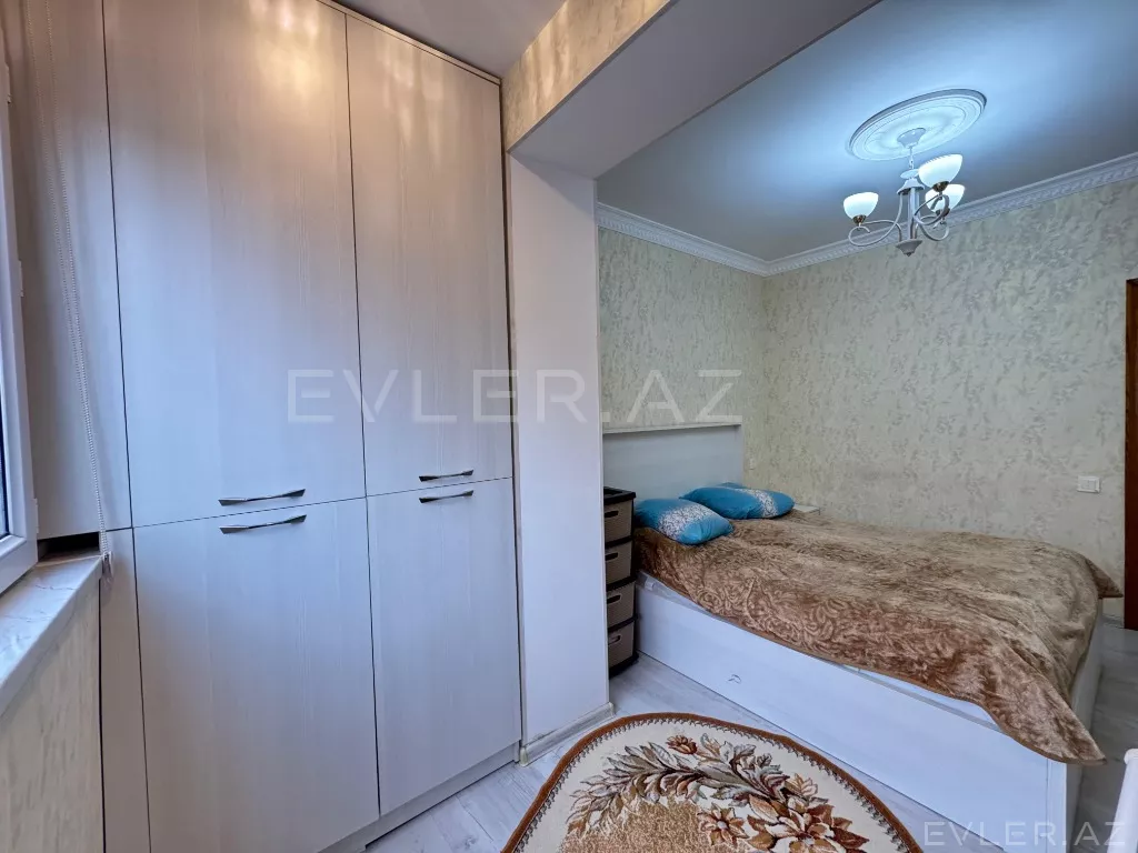 Satılır, köhnə tikili