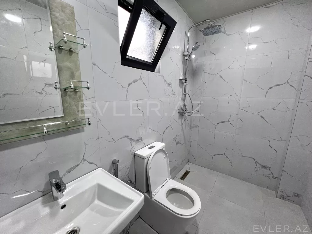 Satılır, həyət evi/villa