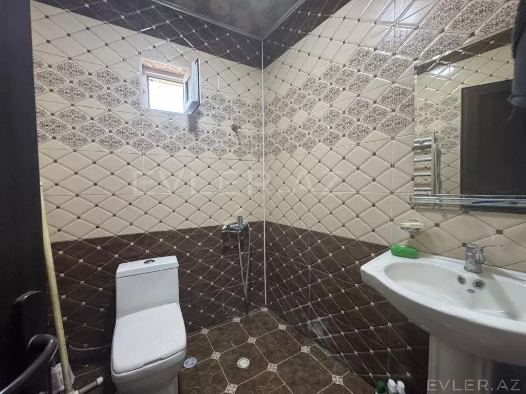 Satılır, həyət evi/villa
