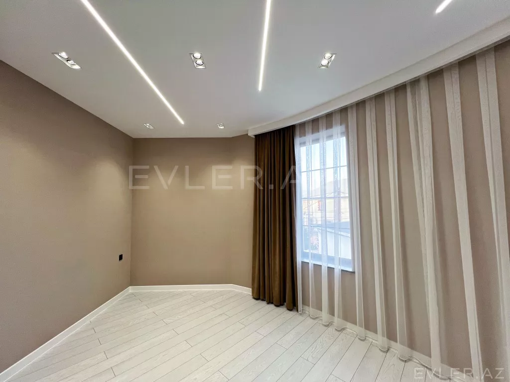 Satılır, həyət evi/villa