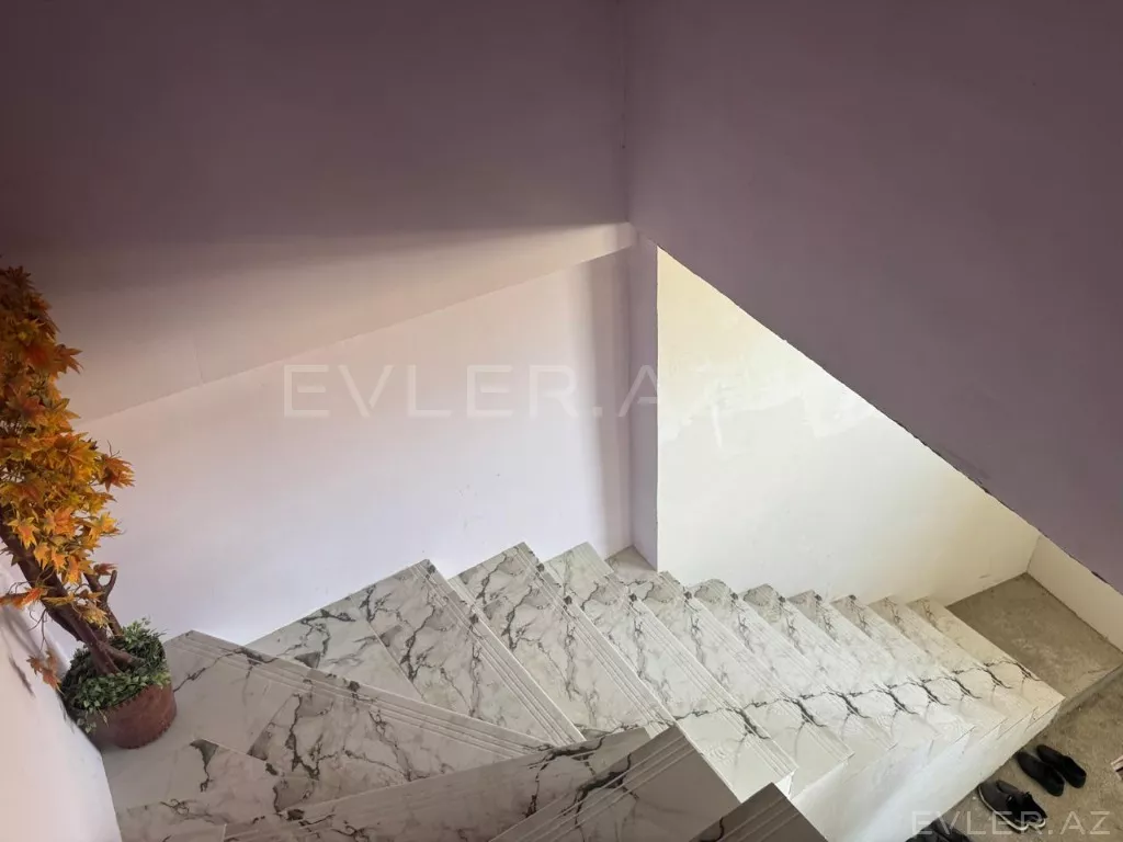 Satılır, həyət evi/villa