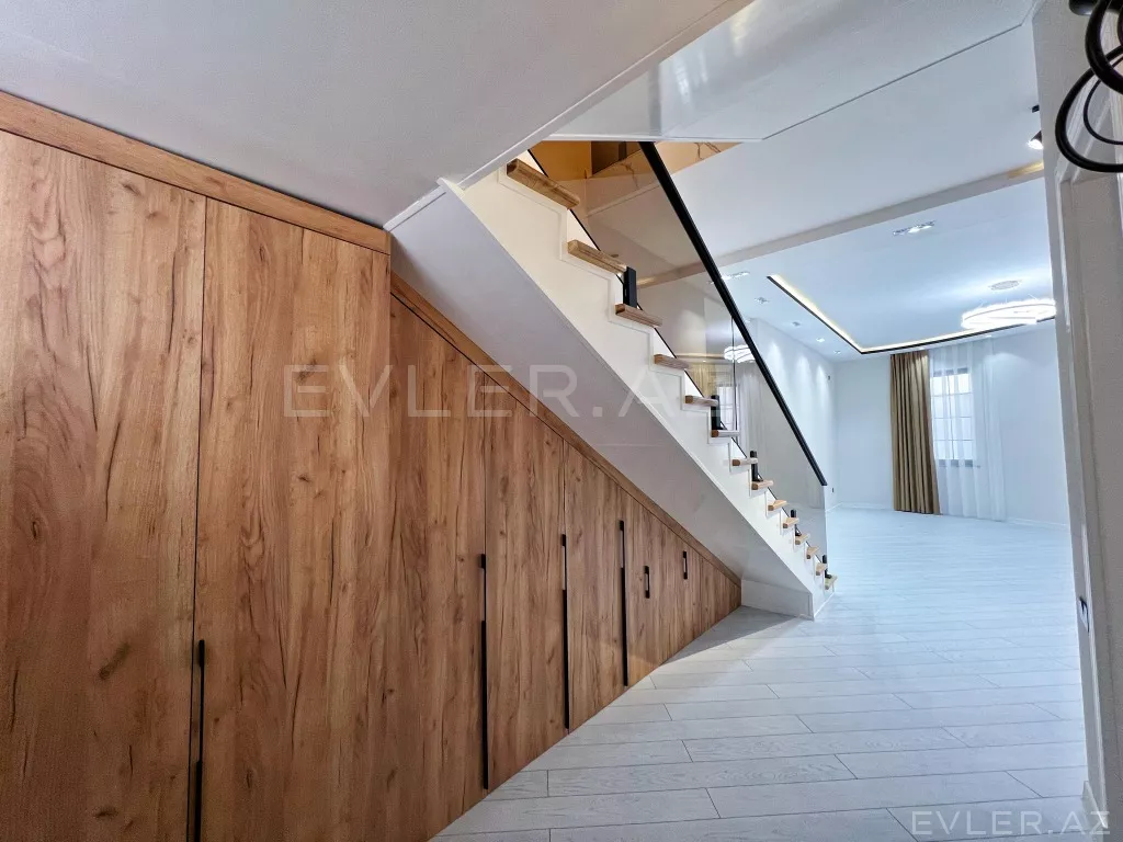 Satılır, həyət evi/villa