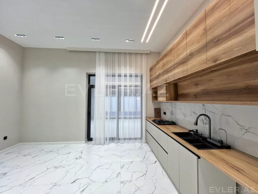 Satılır, həyət evi/villa