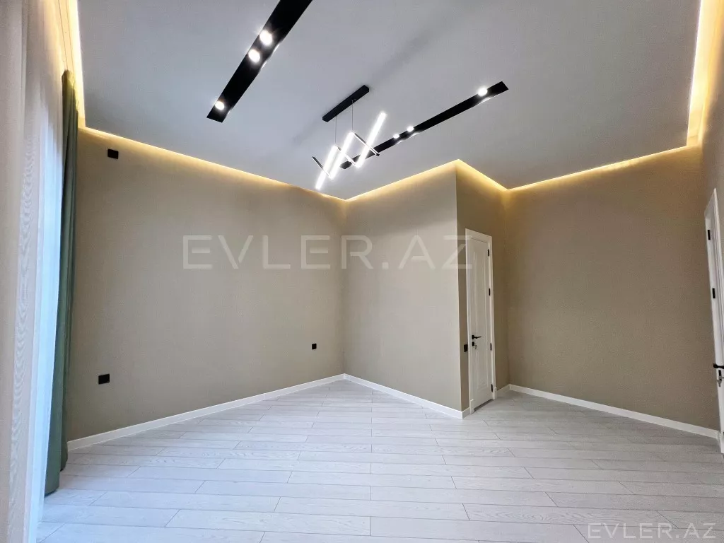 Satılır, həyət evi/villa