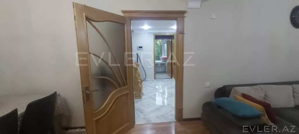 Satılır, həyət evi/villa