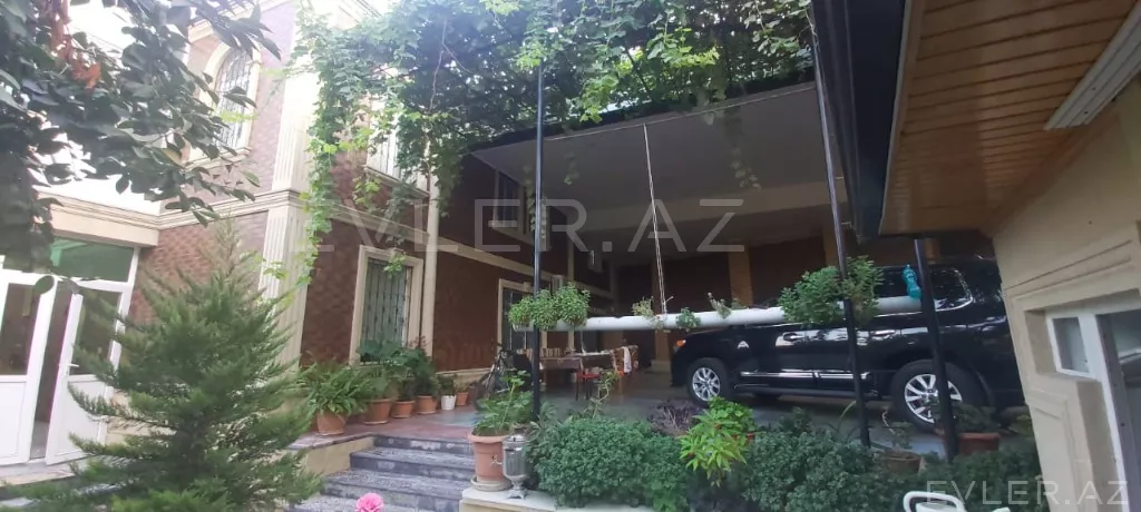 Satılır, həyət evi/villa