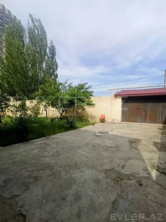 Satılır, həyət evi/villa