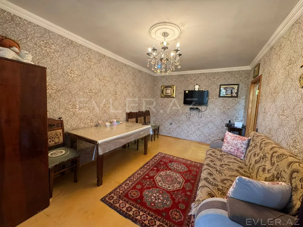 Satılır, köhnə tikili