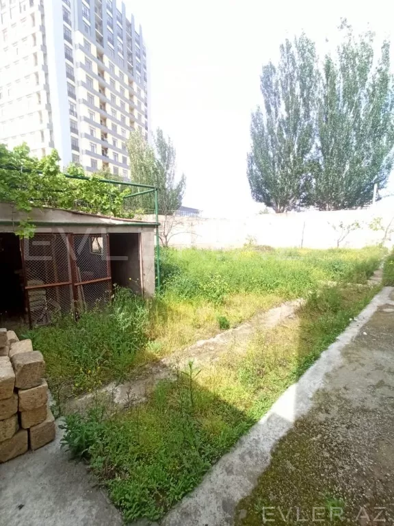 Satılır, həyət evi/villa