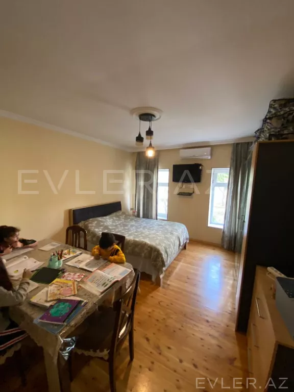 Satılır, həyət evi/villa