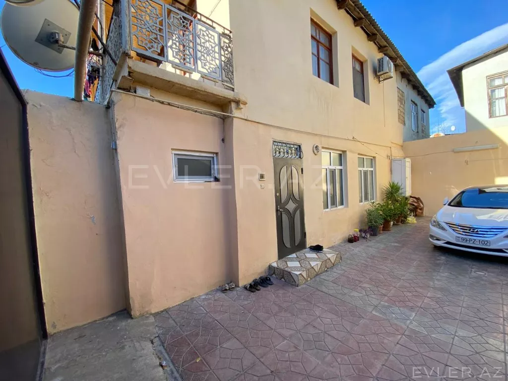 Satılır, həyət evi/villa