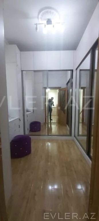 Satılır, həyət evi/villa