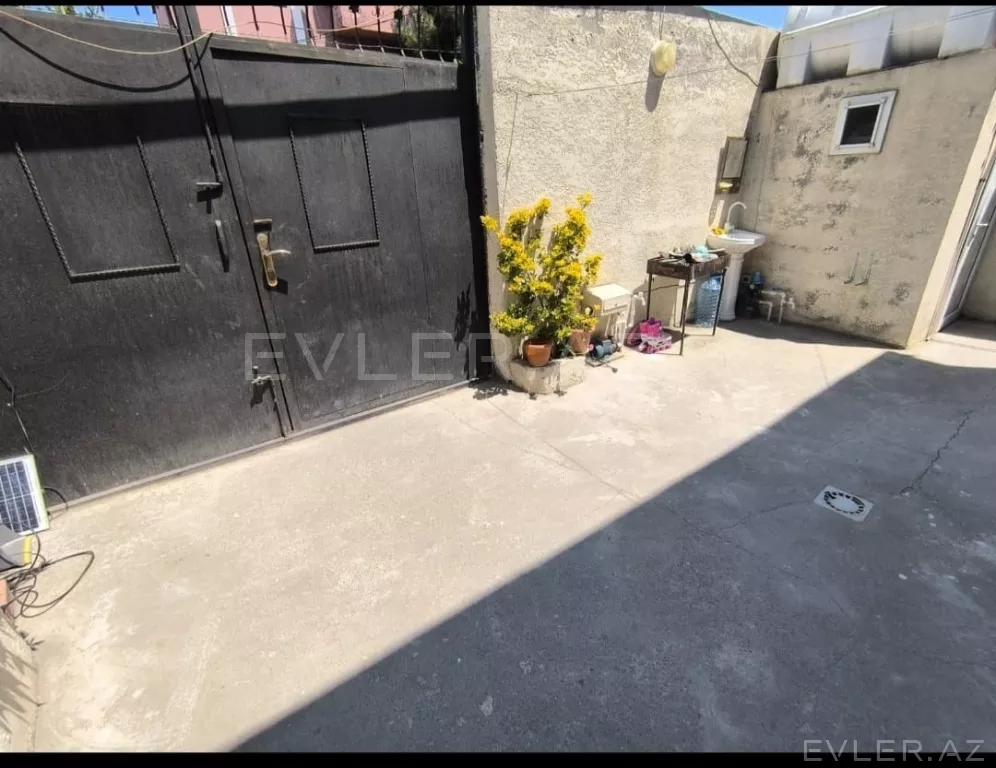 Satılır, həyət evi/villa