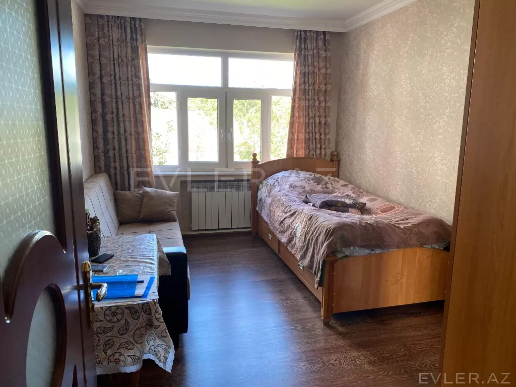 Satılır, həyət evi/villa