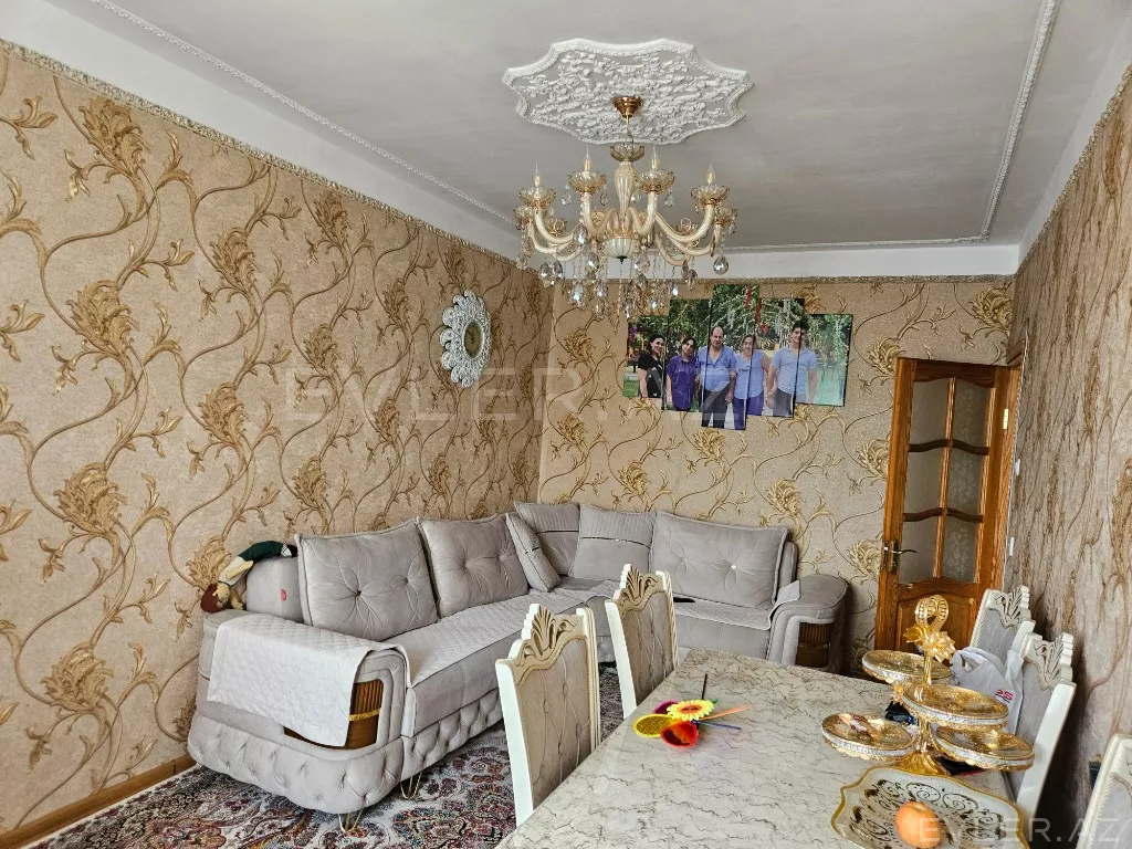 Satılır, köhnə tikili