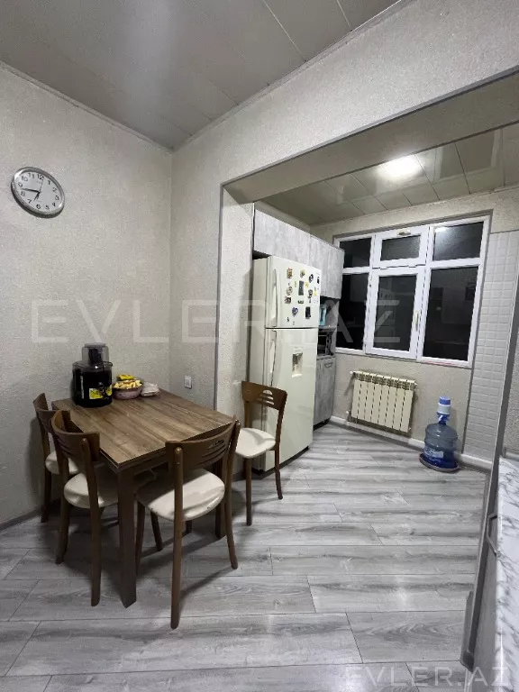 Satılır, köhnə tikili