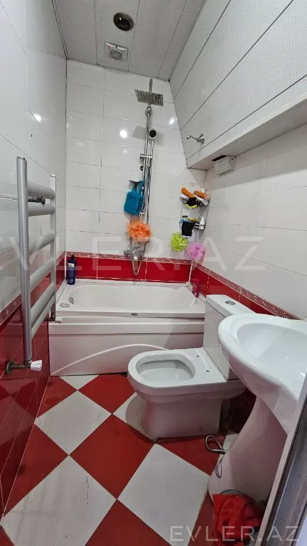 Satılır, həyət evi/villa