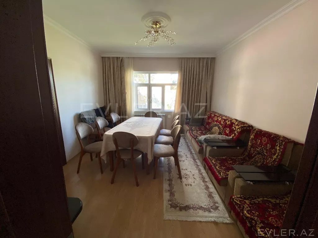 Satılır, həyət evi/villa