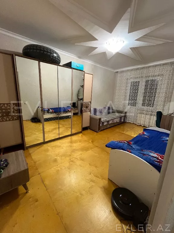 Satılır, köhnə tikili