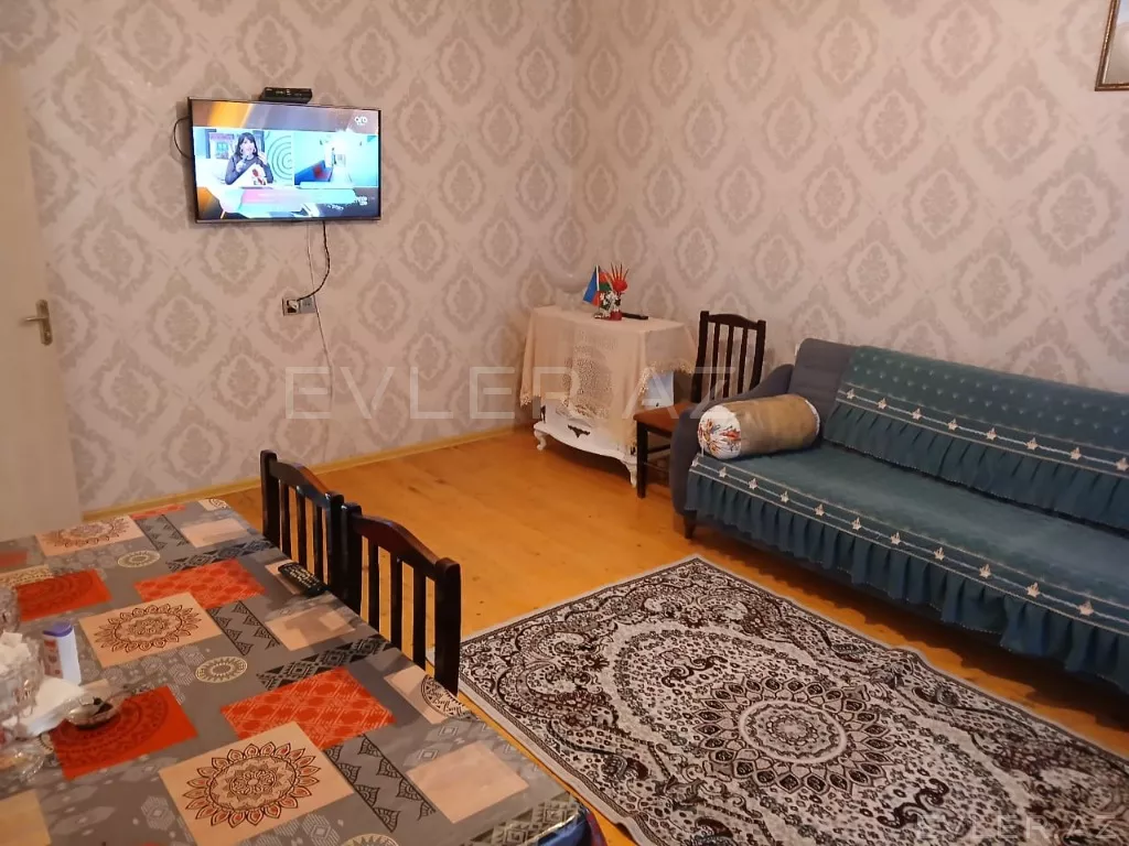 Satılır, həyət evi/villa