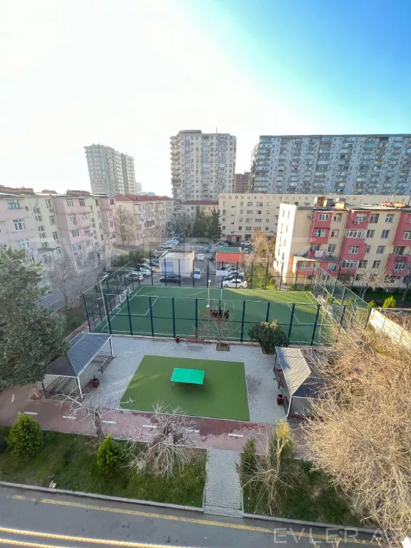 Satılır, köhnə tikili