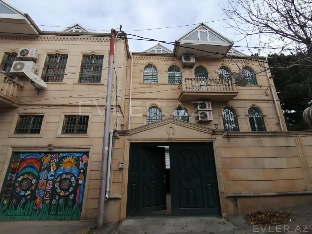 Satılır, həyət evi/villa
