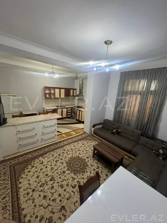 Aylıq, köhnə tikili