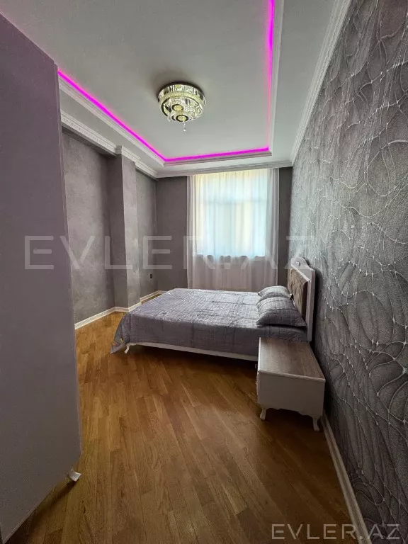 Satılır, yeni tikili