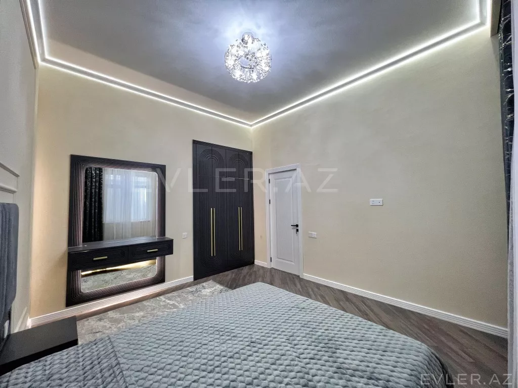 Satılır, həyət evi/villa