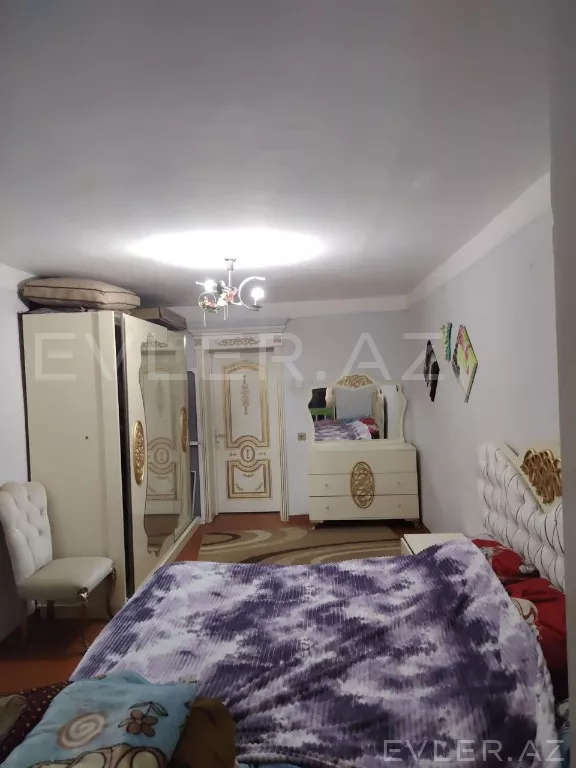 Satılır, köhnə tikili