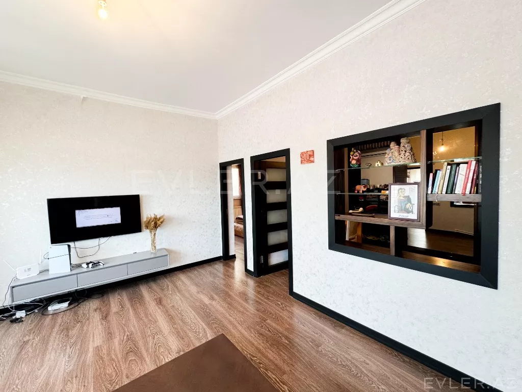 Satılır, həyət evi/villa