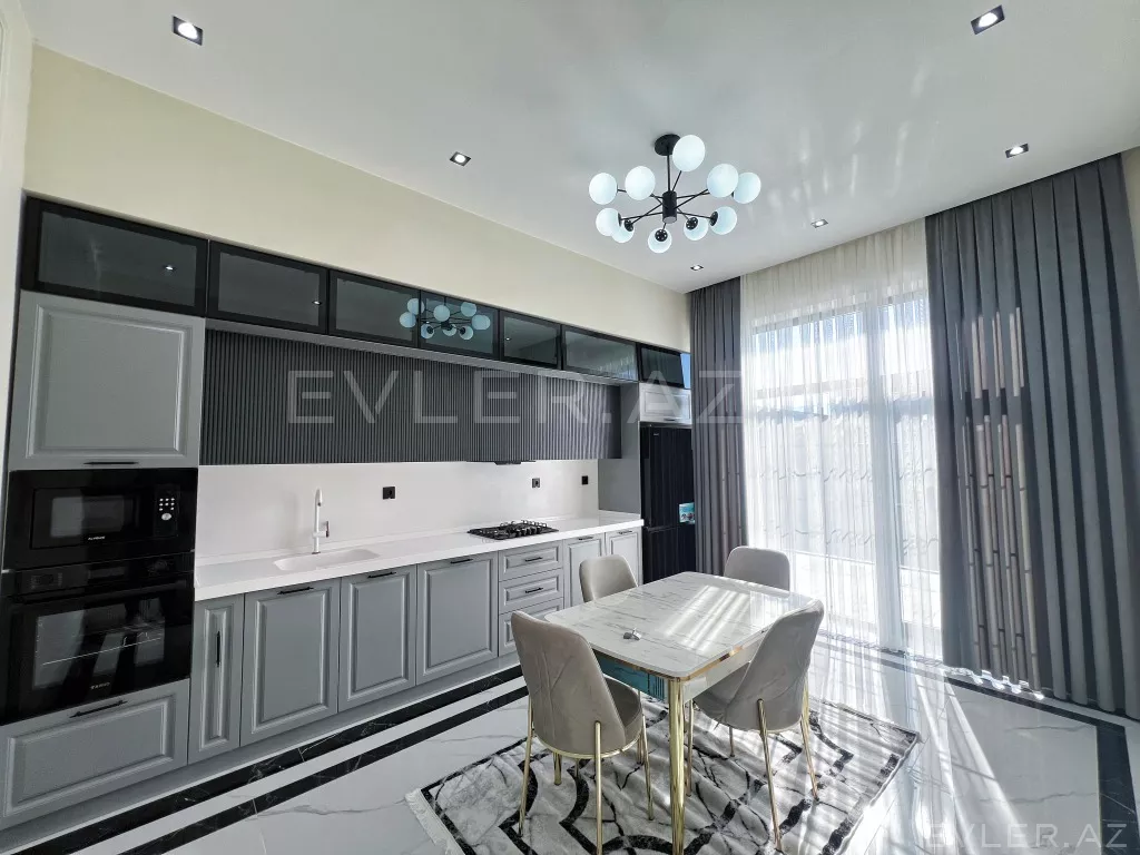Satılır, həyət evi/villa