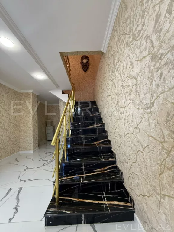 Satılır, həyət evi/villa