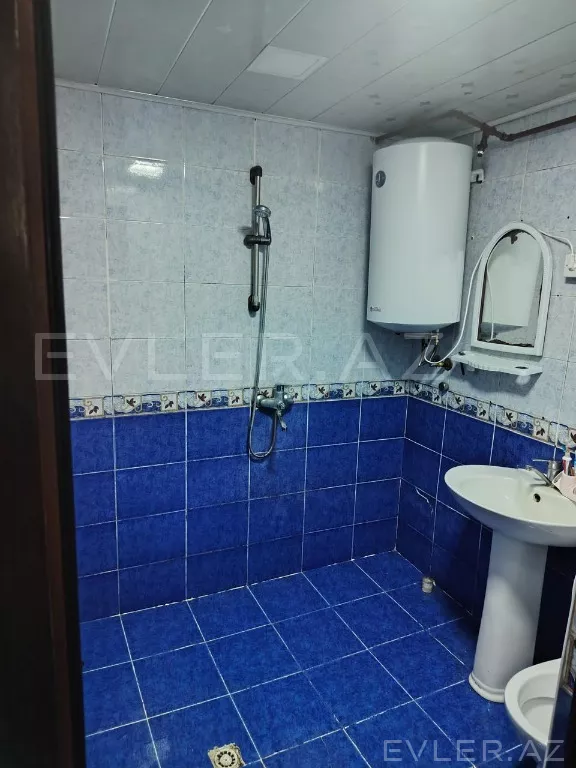 Satılır, köhnə tikili