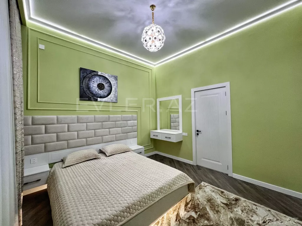 Satılır, həyət evi/villa