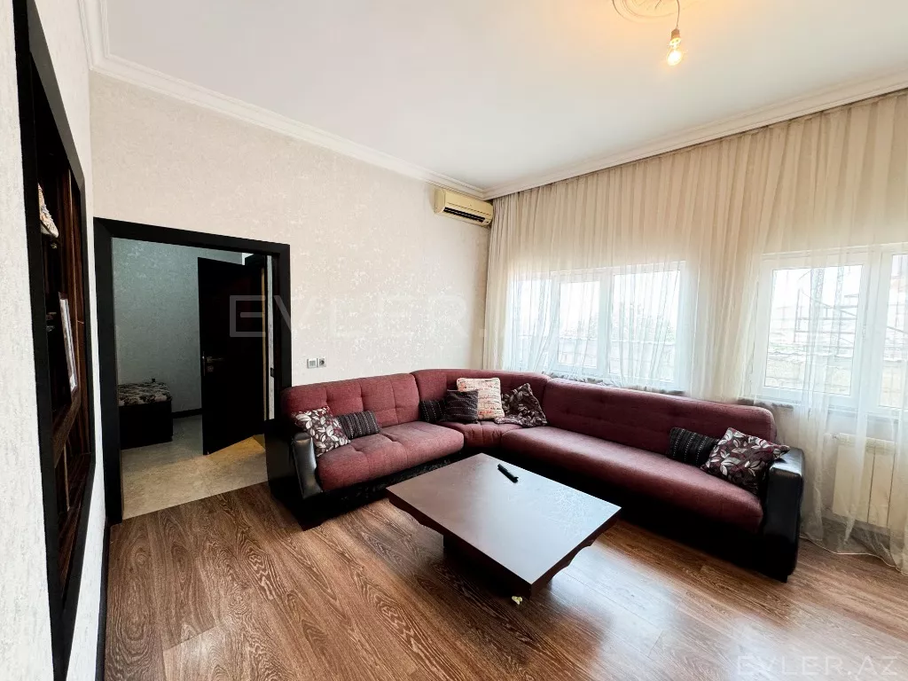 Satılır, həyət evi/villa