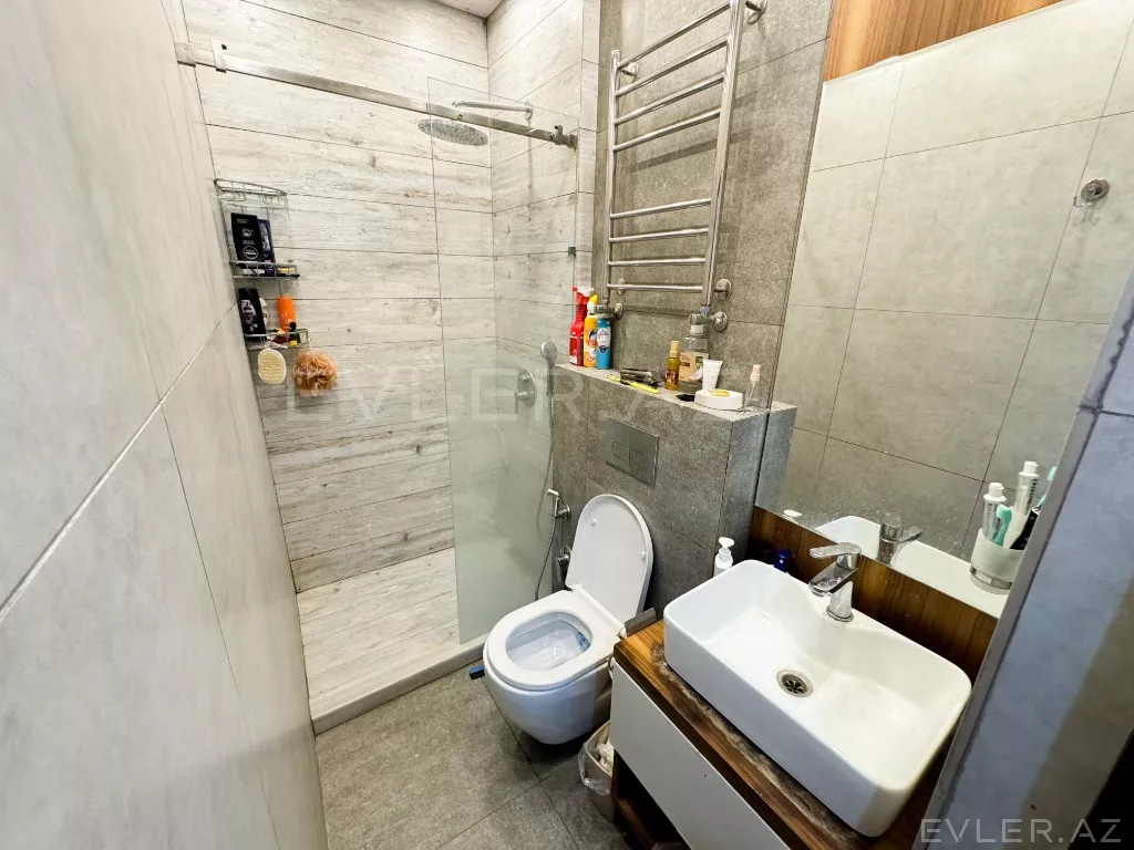 Satılır, həyət evi/villa