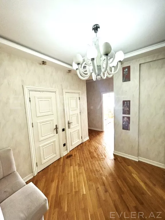 Satılır, yeni tikili